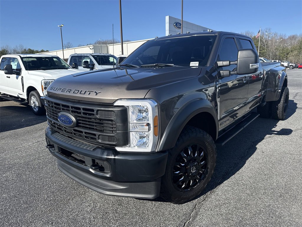 Used 2023 Ford F350 XL video 3