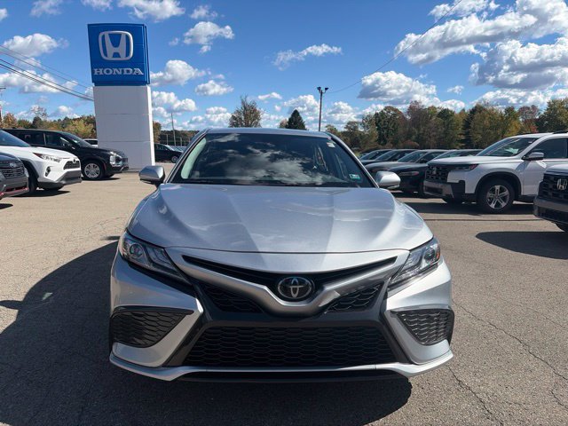 Used 2023 Toyota Camry XSE FWD image 9