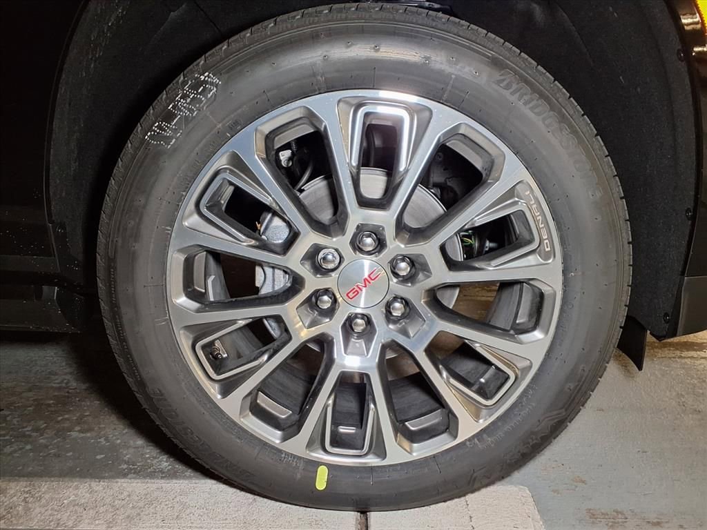 New 2026 GMC Yukon XL Denali w/ Sun & Power Step Package image 20