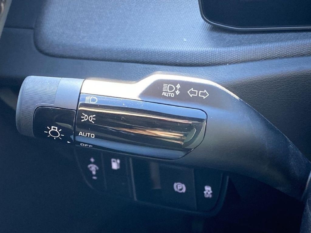 New 2025 Kia EV6 Light w/ Light LR Technology Package RWD image 33