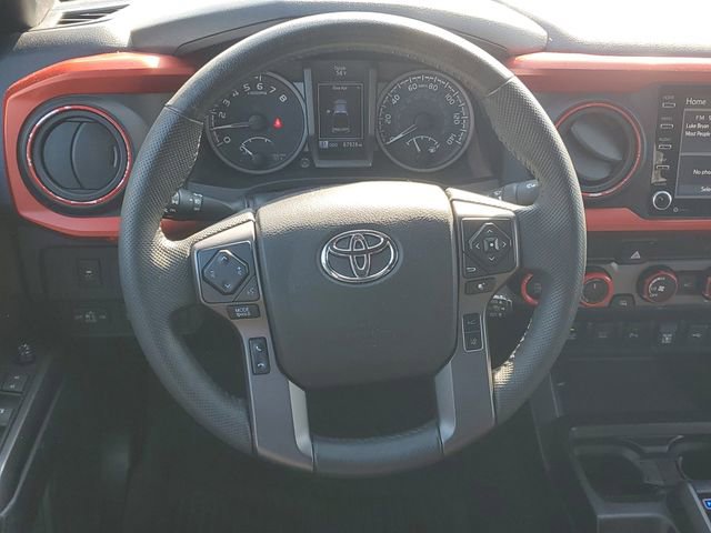 Used 2020 Toyota Tacoma TRD Sport w/ Technology Package AWD/4WD image 12