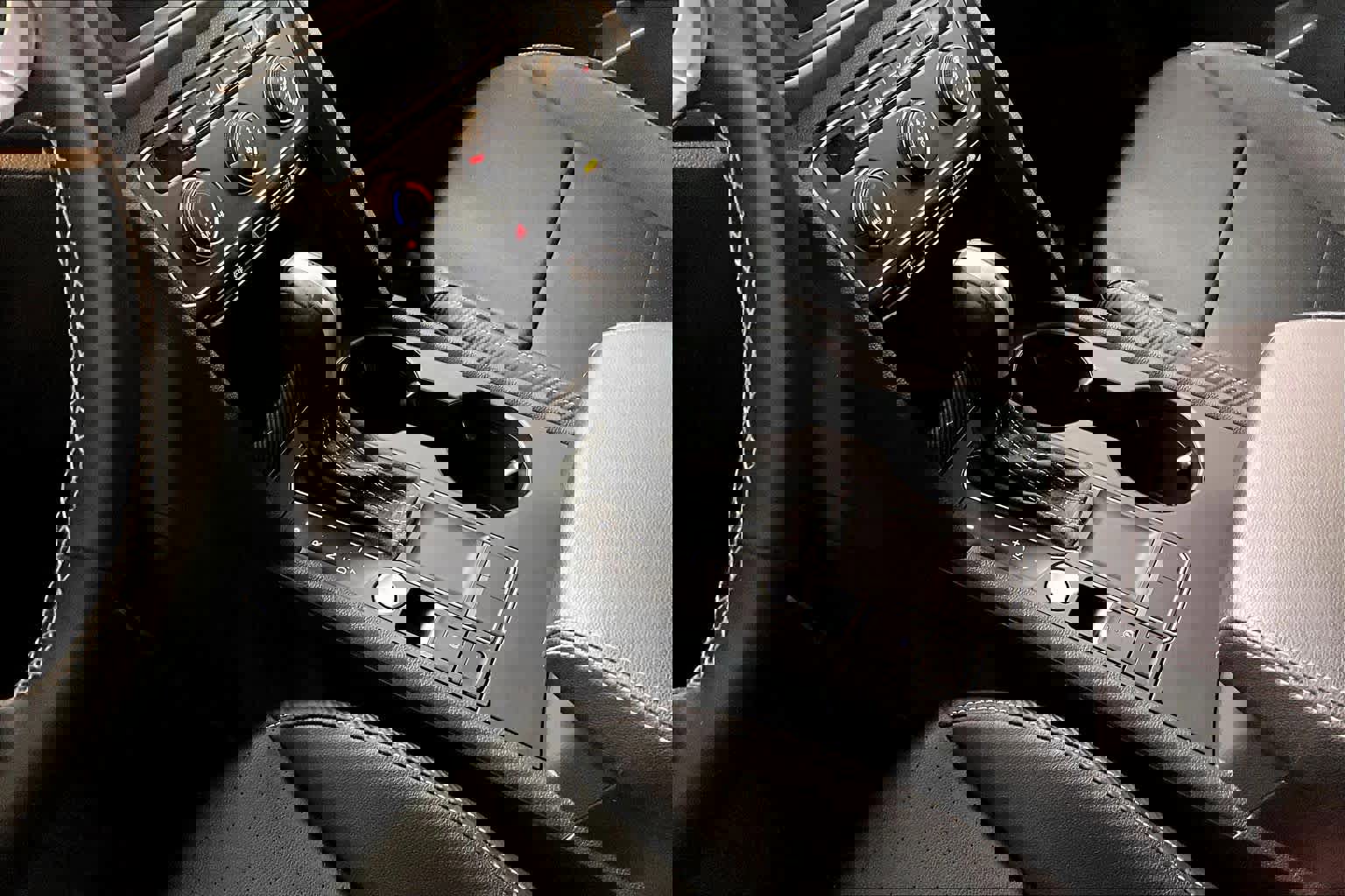 Used 2023 Volkswagen Atlas Cross Sport SE image 16