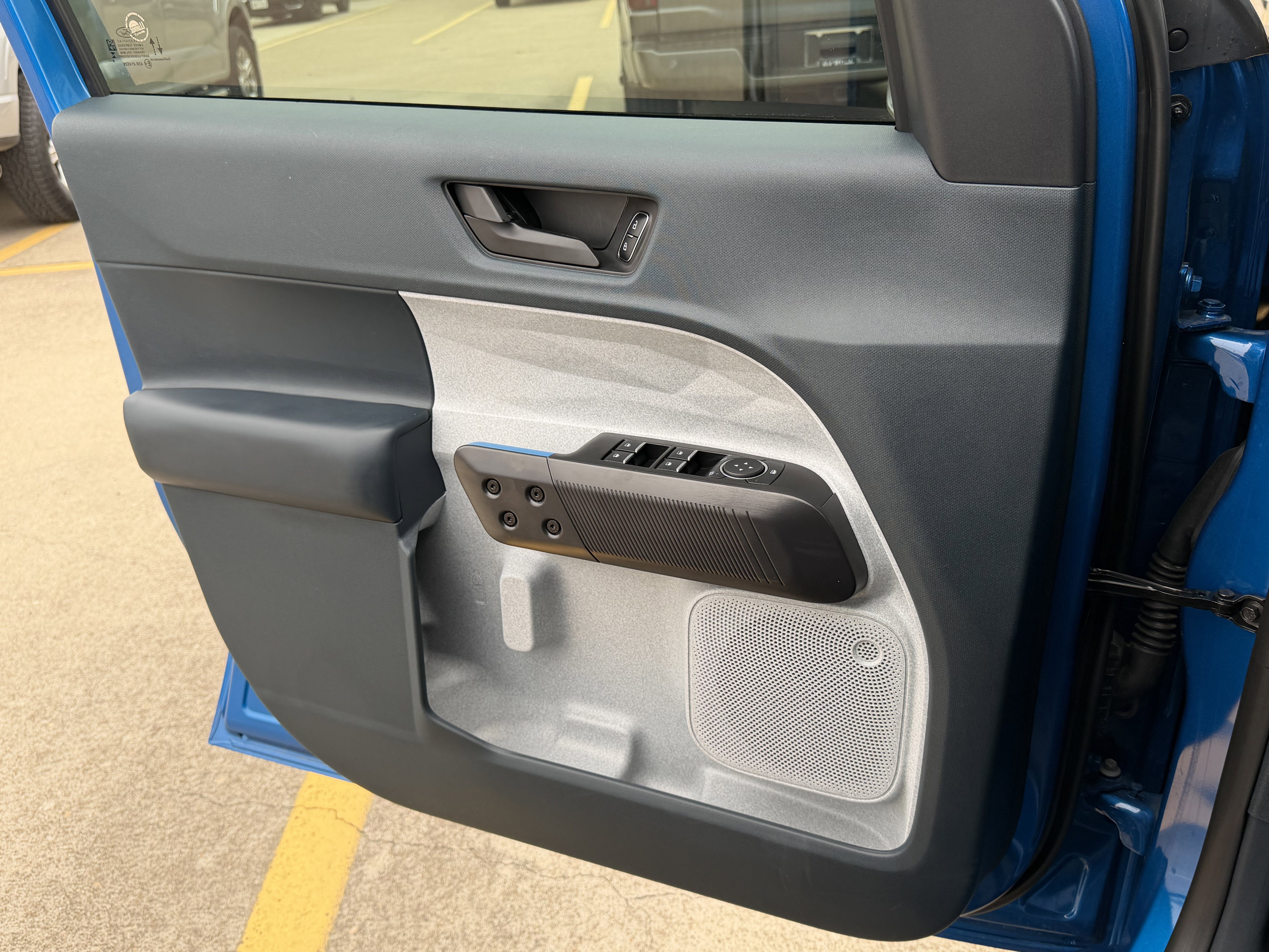 Certified 2025 Ford Maverick XLT w/ Equipment Group 302A image 23