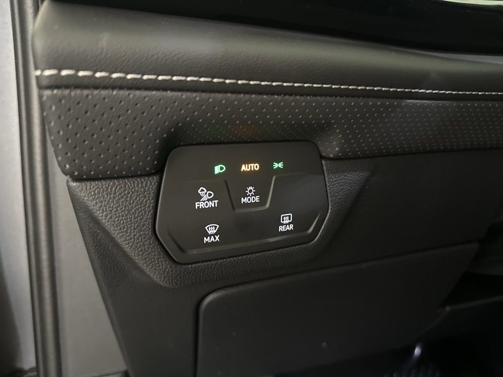 New 2026 Volkswagen Atlas SE image 27