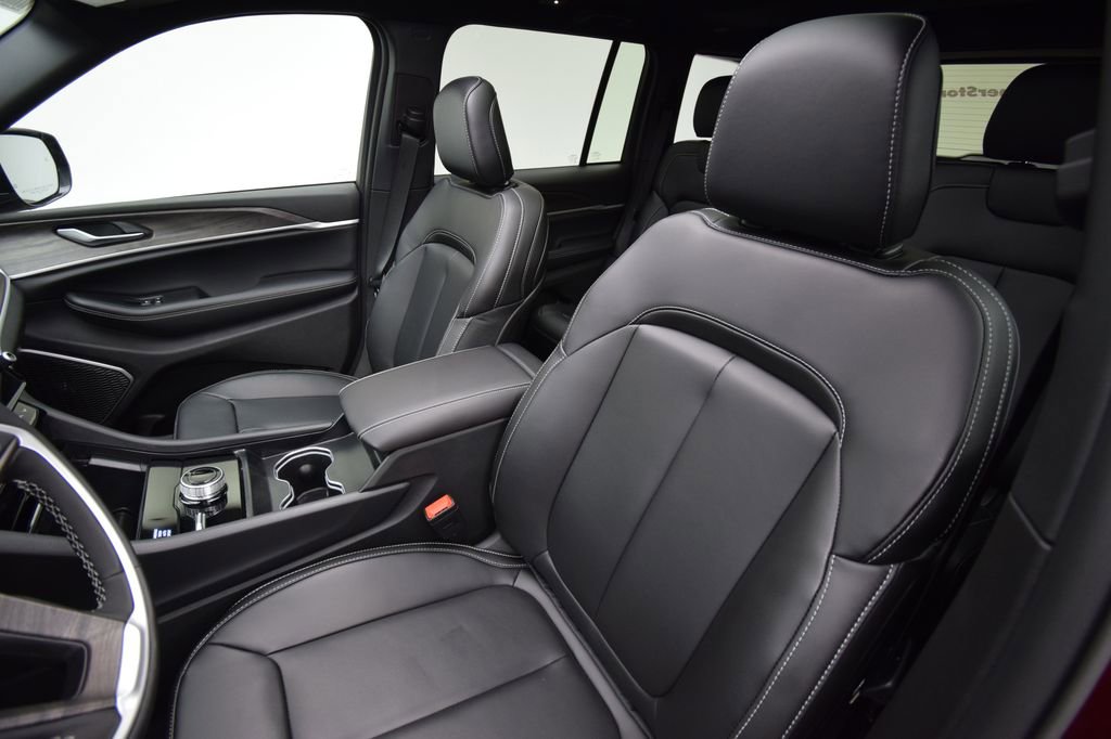 New 2026 Jeep Grand Cherokee Limited image 32
