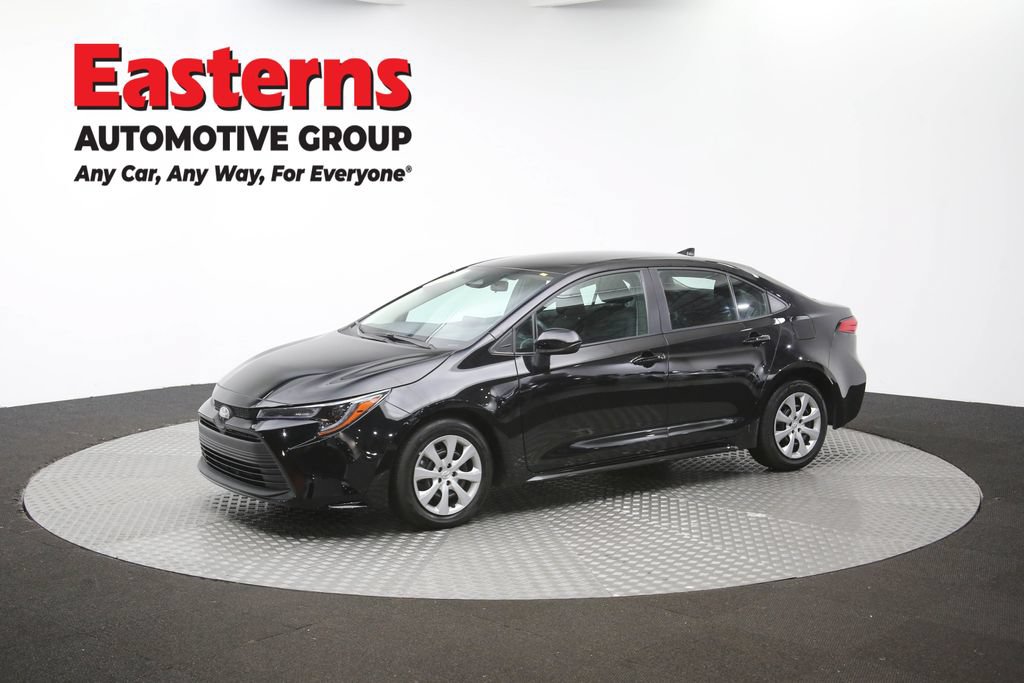 Used 2025 Toyota Corolla LE FWD image 58