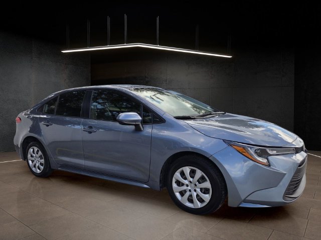 Used 2023 Toyota Corolla LE FWD image 1