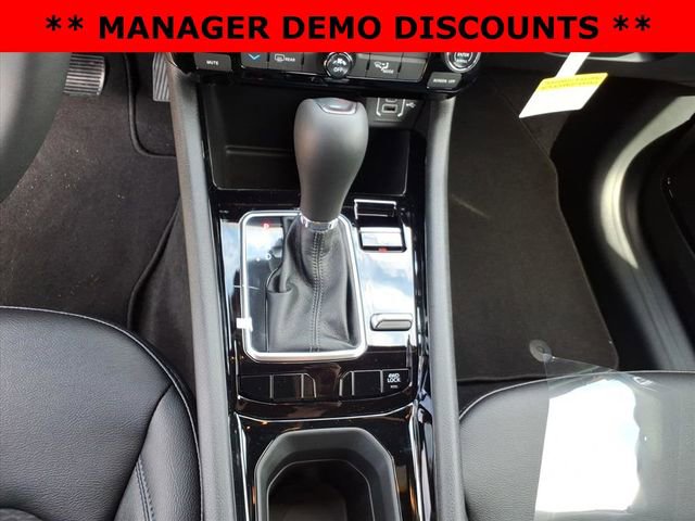 New 2026 Jeep Compass Latitude image 14