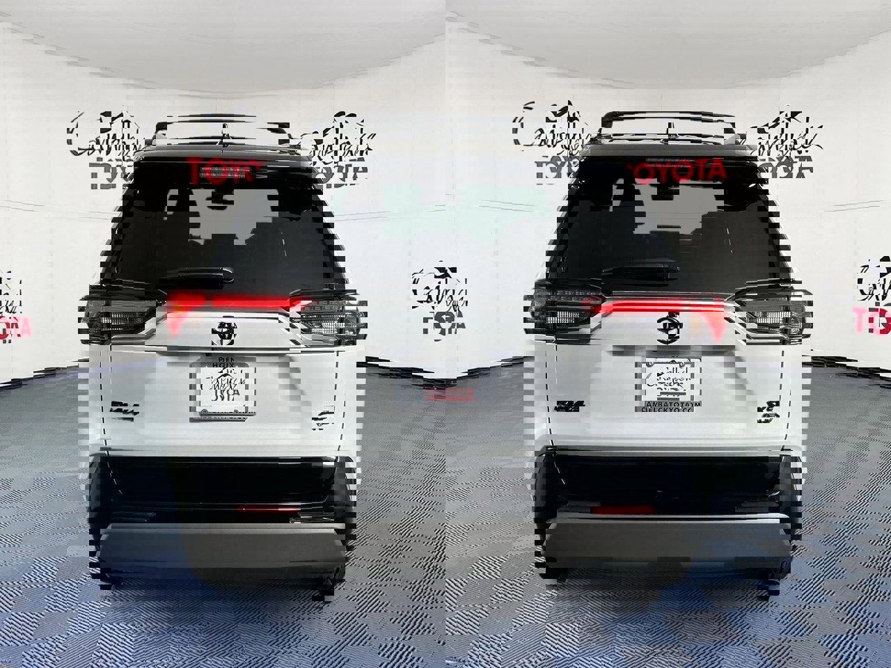 Used 2025 Toyota RAV4 XSE image 6