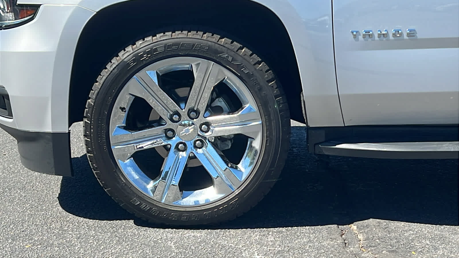 Used 2019 Chevrolet Tahoe LT AWD/4WD image 9