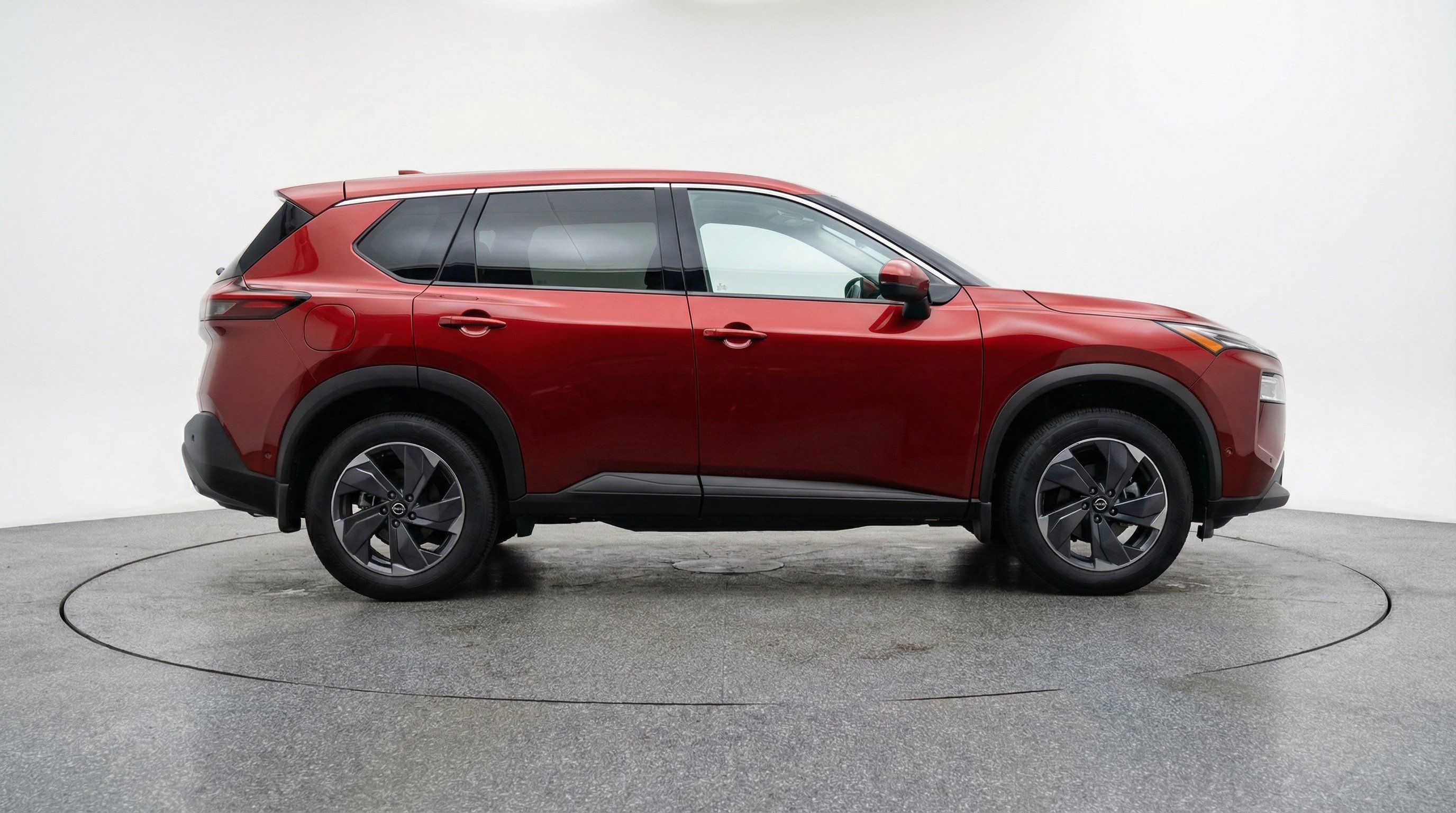 Used 2025 Nissan Rogue SV AWD/4WD image 11