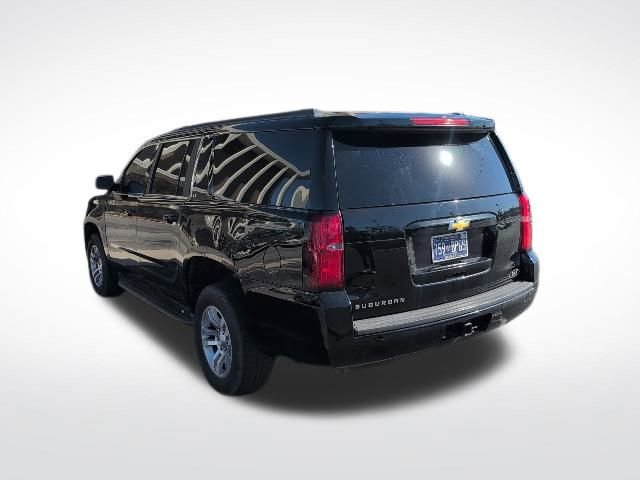 Used 2018 Chevrolet Suburban LT image 2