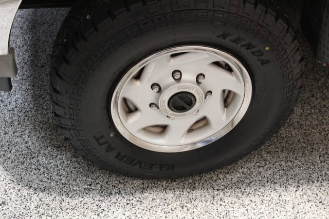 Used 2003 Ford F250 XL image 10