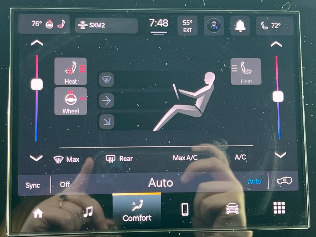 New 2025 Jeep Grand Cherokee Laredo X w/ Luxury Tech Group I AWD/4WD image 20