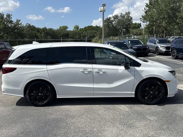 Certified 2024 Honda Odyssey Sport image 3