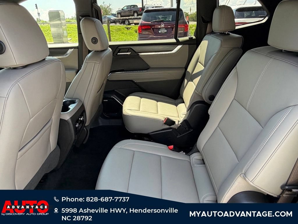 Used 2024 GMC Acadia Elevation AWD/4WD image 25