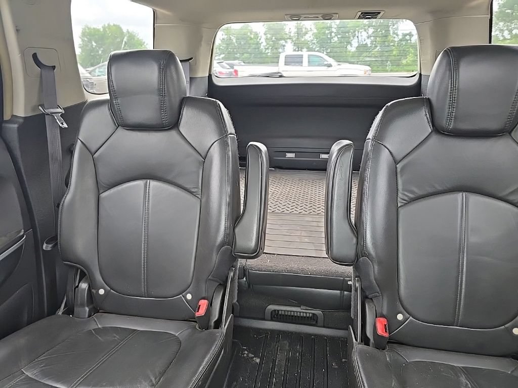 Used 2008 GMC Acadia SLT AWD/4WD image 17