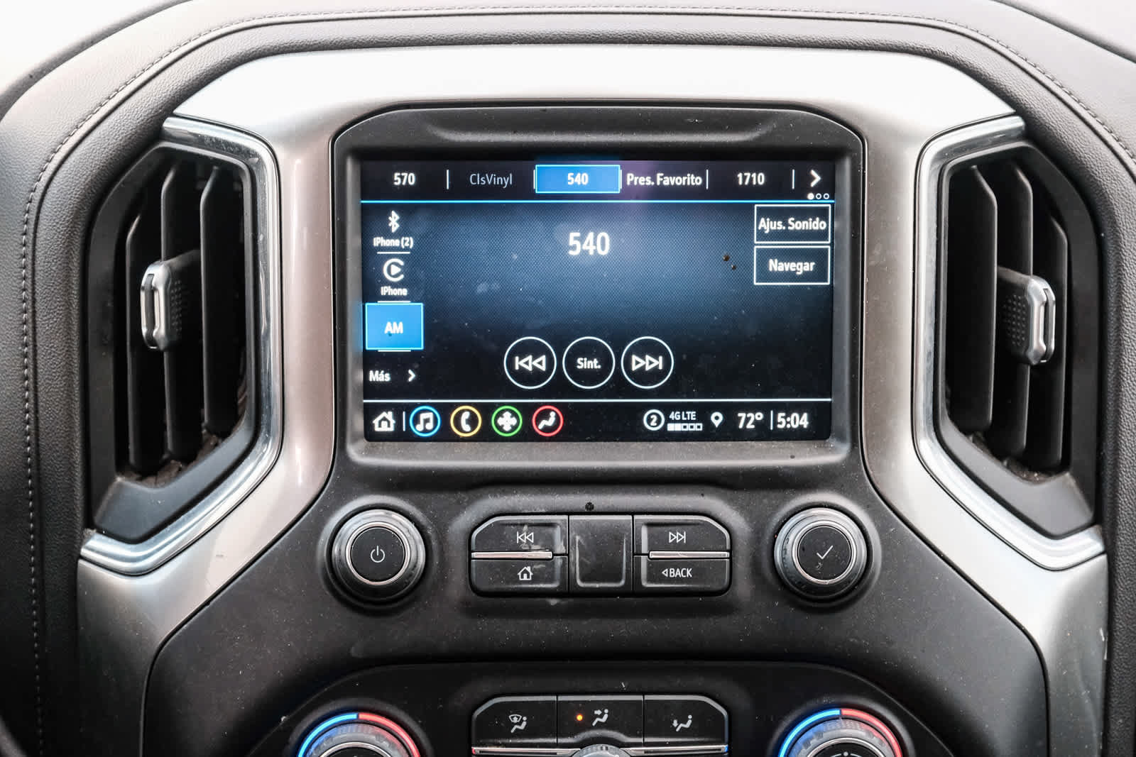 Used 2022 Chevrolet Silverado 1500 LT w/ All Star Edition Plus RWD image 16