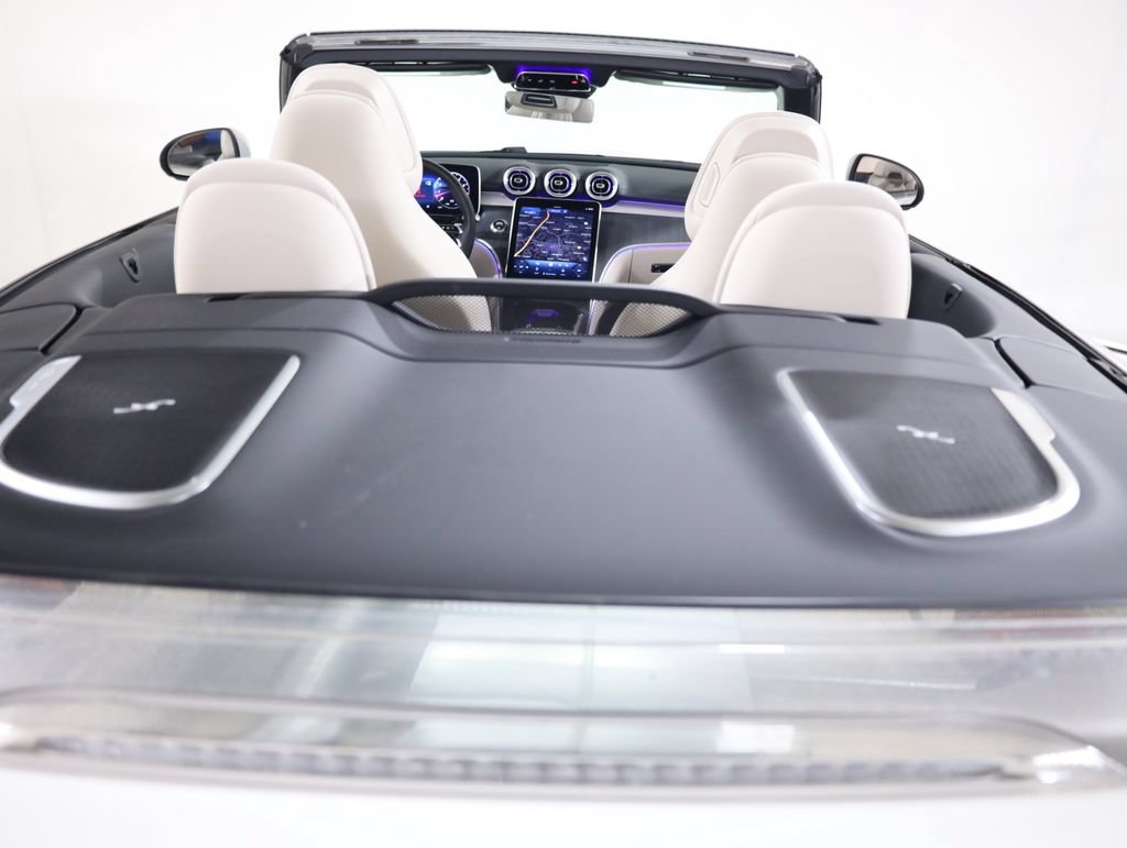 Used 2025 Mercedes-Benz CLE 450 4MATIC Cabriolet image 89