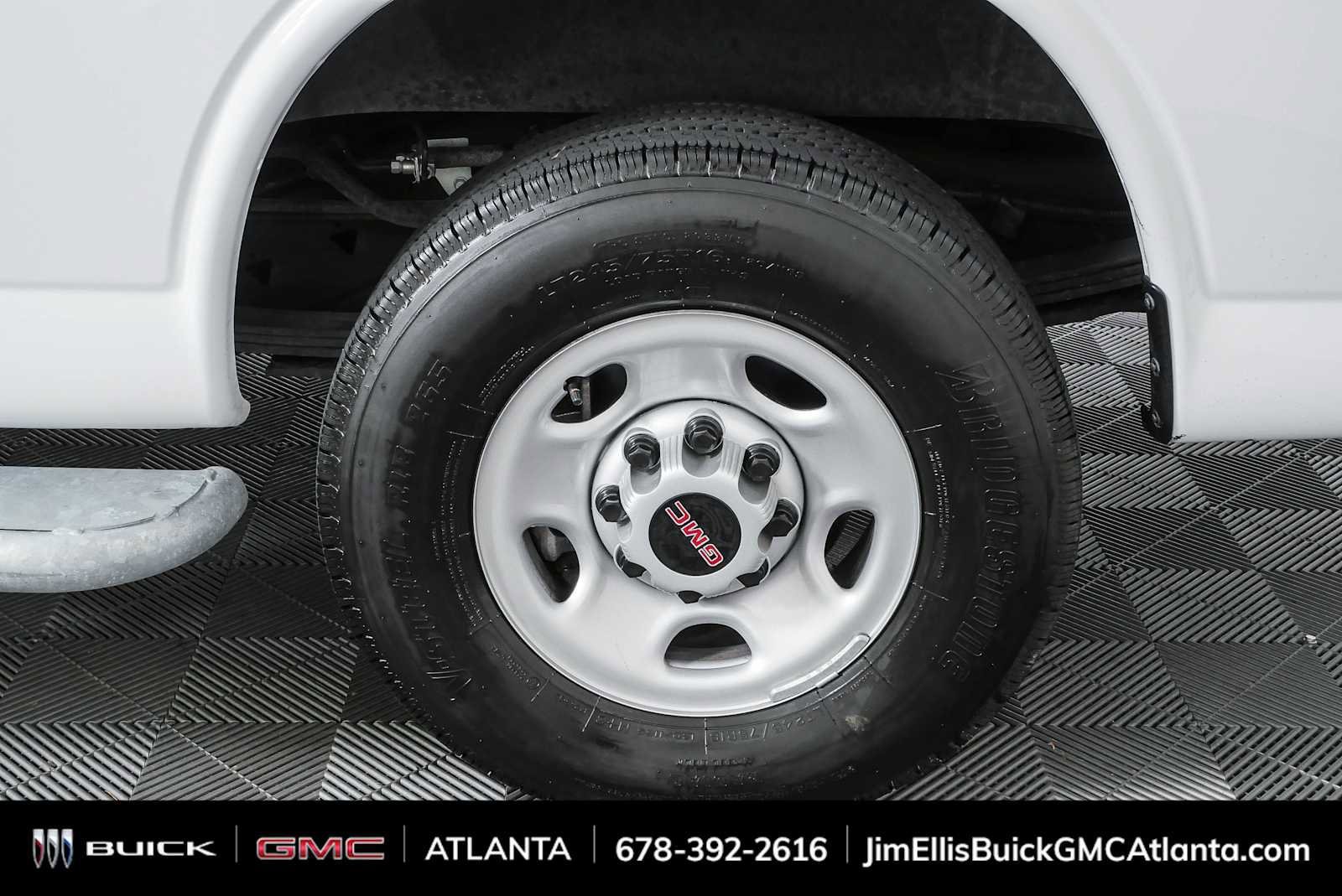 Used 2024 GMC Savana 2500 w/ Driver Convenience Package RWD image 26