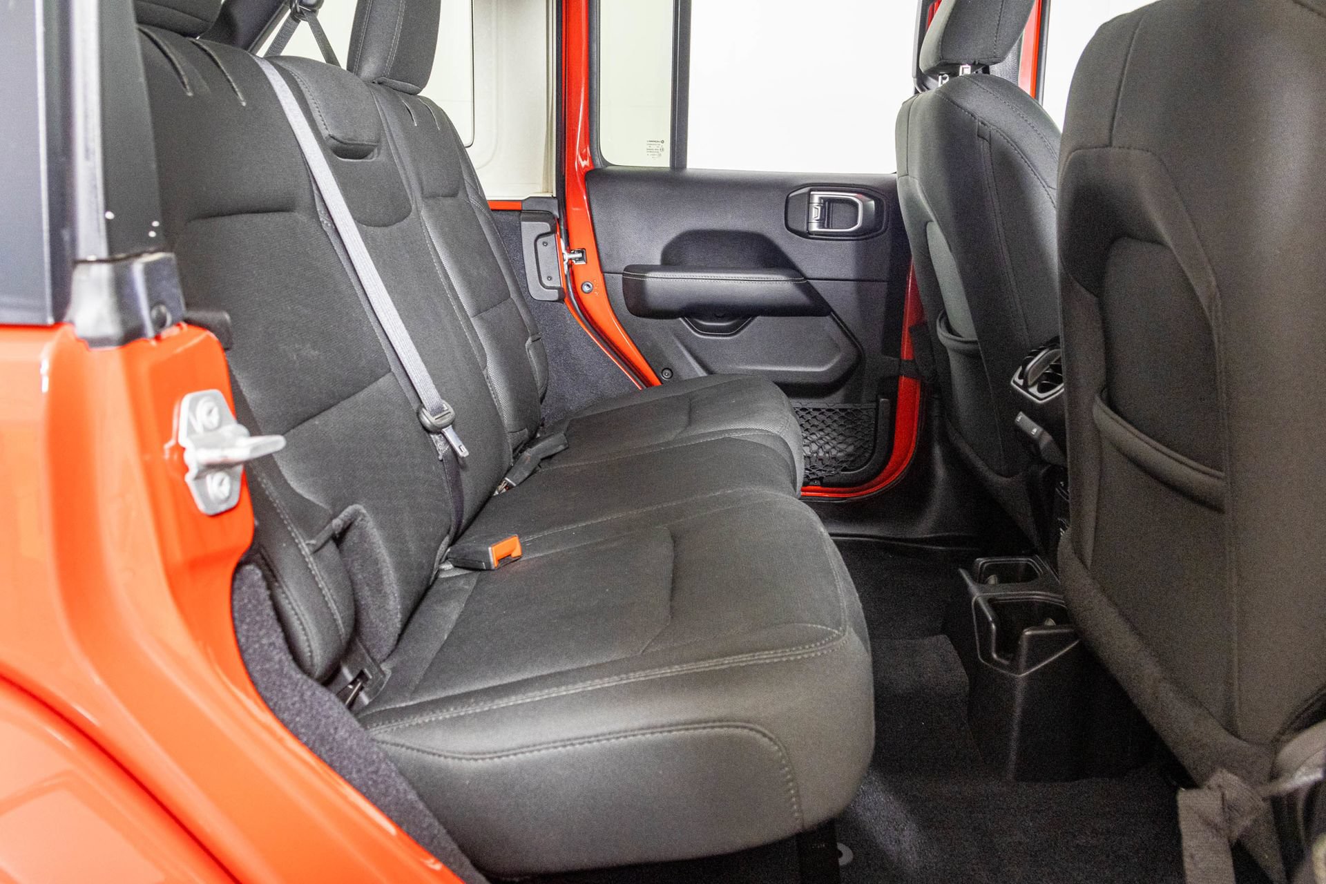 Used 2019 Jeep Wrangler Unlimited Sahara AWD/4WD image 40
