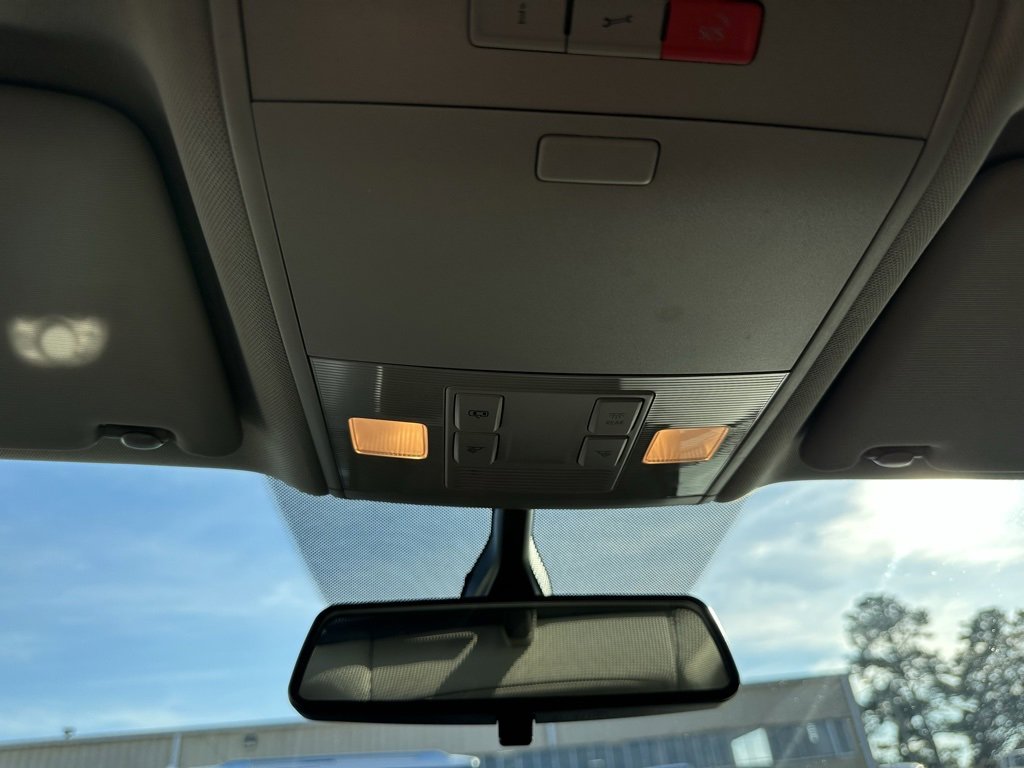 Used 2019 Volkswagen Atlas SE image 33