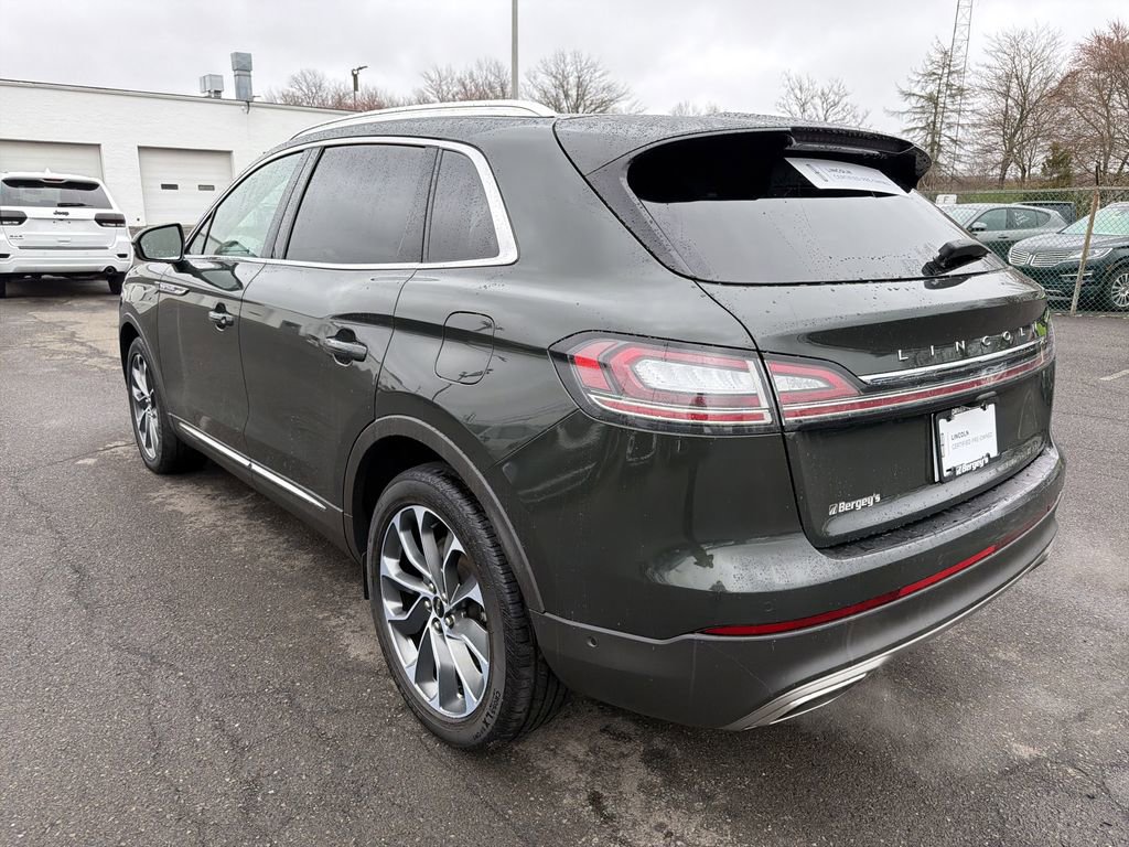 Certified 2022 Lincoln Nautilus Reserve image 3