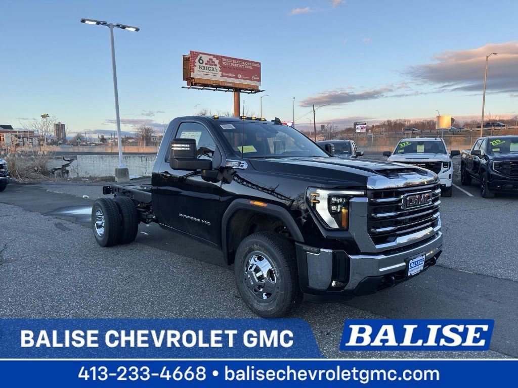 New 2026 GMC Sierra 3500 SLE w/ SLE Convenience Package
