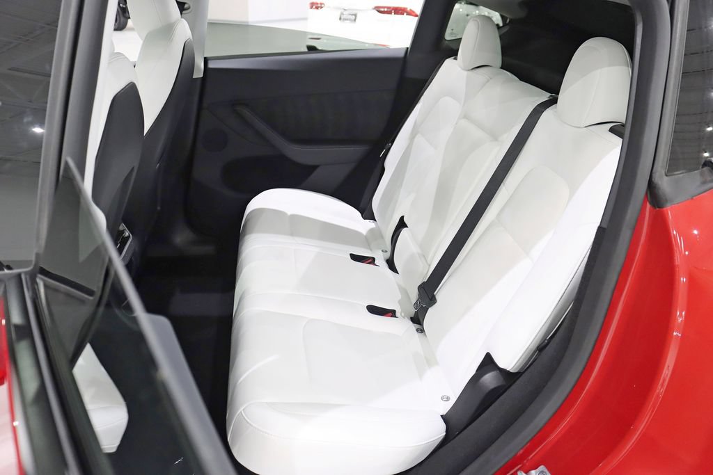 Used 2023 Tesla Model Y Long Range AWD/4WD image 29
