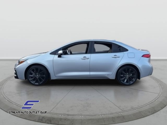 Used 2024 Toyota Corolla SE image 5