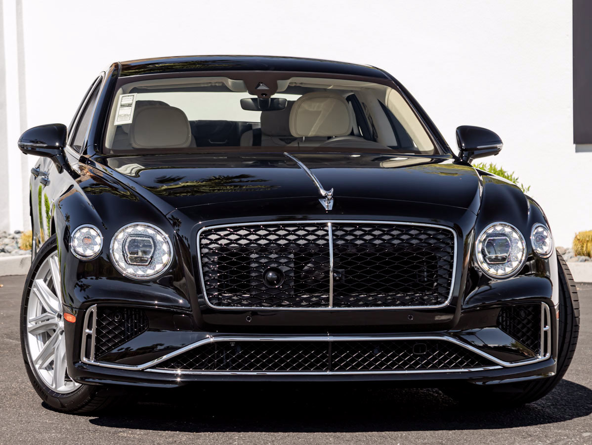 Used 2026 Bentley Flying Spur Plug-In Hybrid AWD/4WD image 1