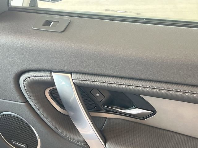 Used 2025 Land Rover Discovery Sport Dynamic SE image 32