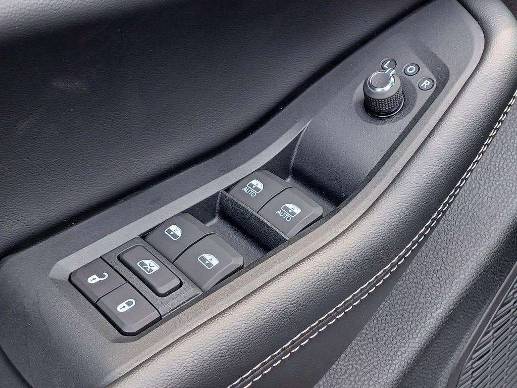 New 2026 Jeep Grand Cherokee L Limited AWD/4WD image 8