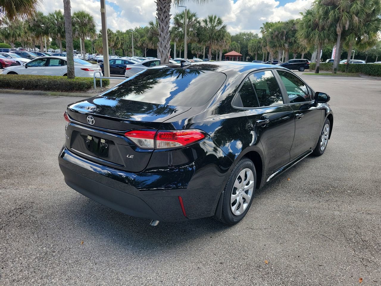 New 2026 Toyota Corolla LE FWD image 3