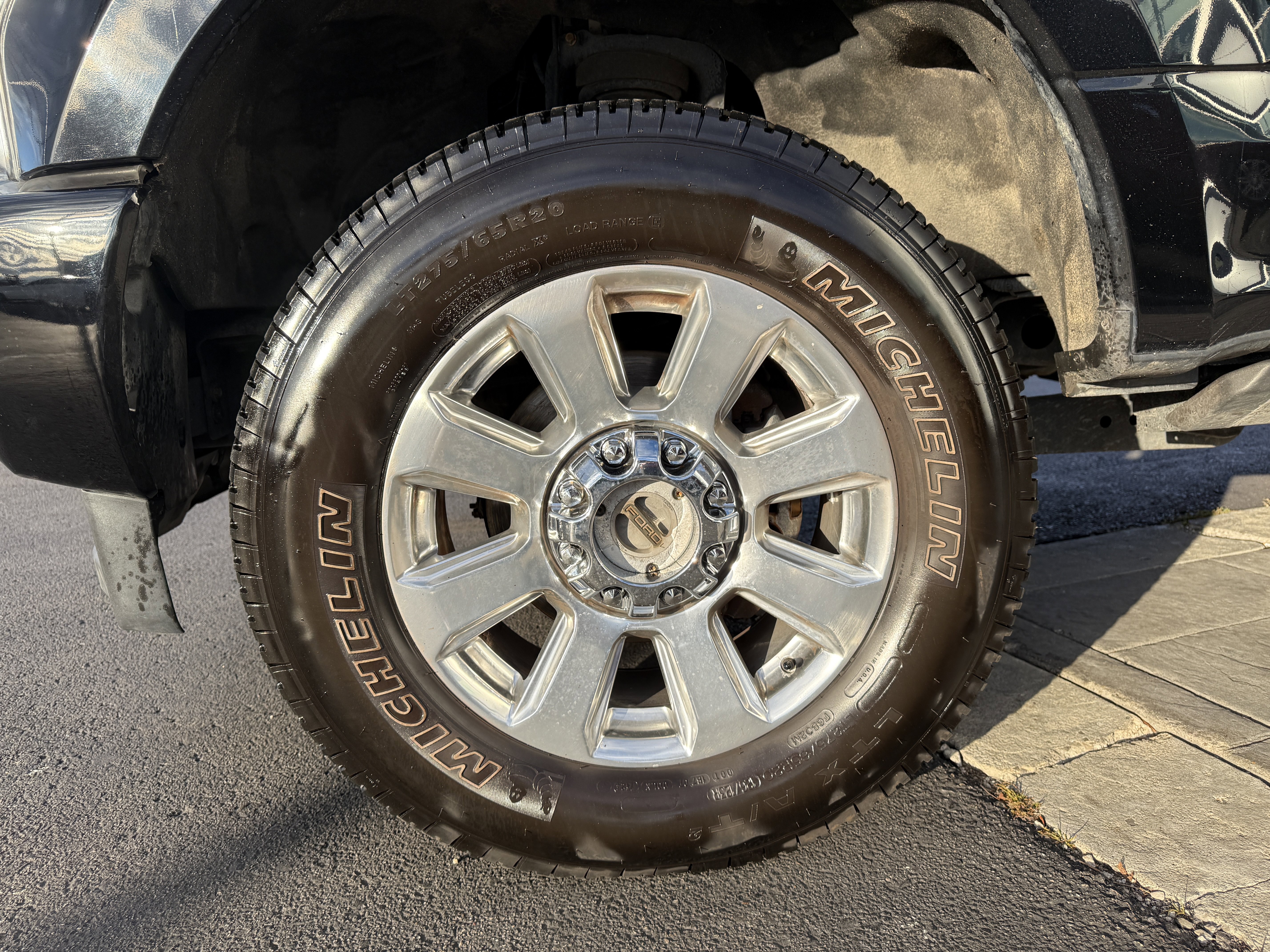 Used 2017 Ford F350 Platinum w/ Platinum Ultimate Package image 25