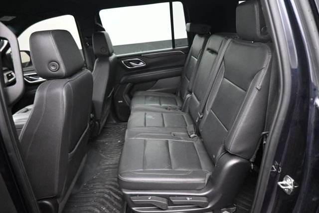 Used 2022 Chevrolet Suburban LT AWD/4WD image 20