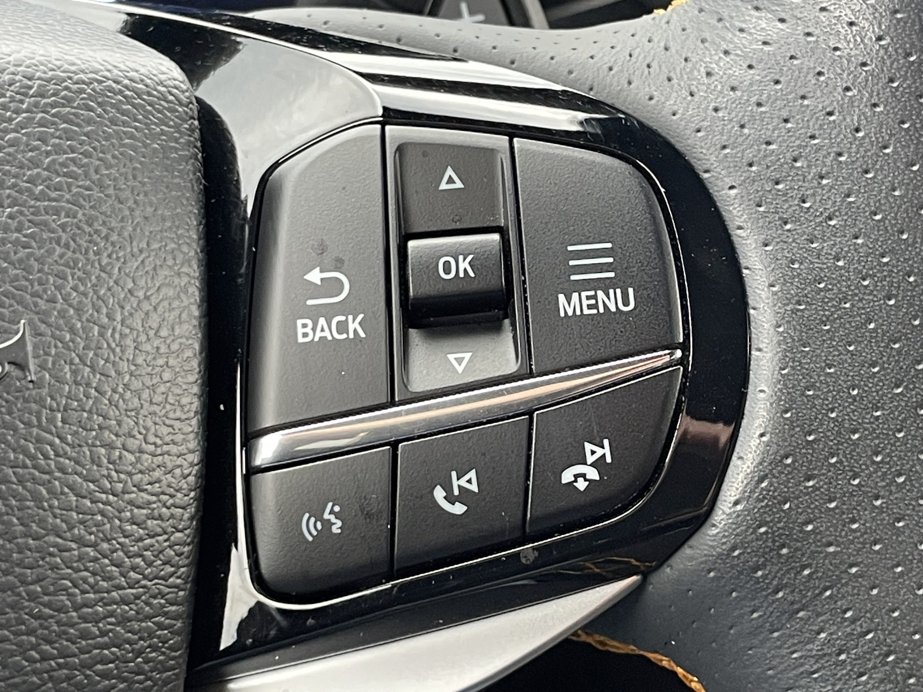 Used 2026 Ford Explorer Tremor w/ Tremor Convenience Package AWD/4WD image 27