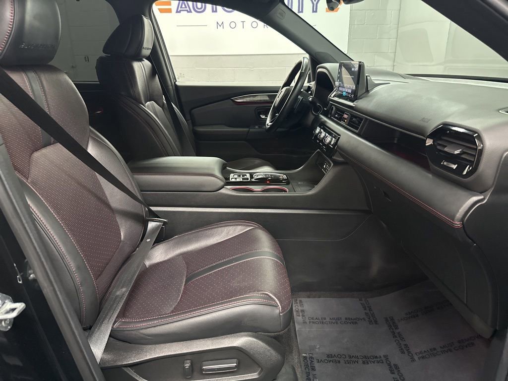 Used 2025 Honda Pilot Black Edition image 20