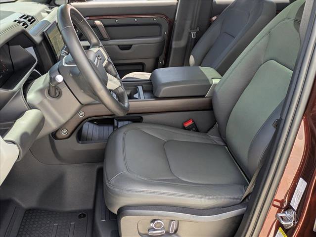 Used 2023 Land Rover Defender 130 First Edition AWD/4WD image 17