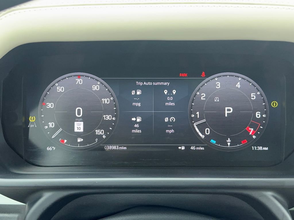 Used 2024 Land Rover Defender 130 S image 42