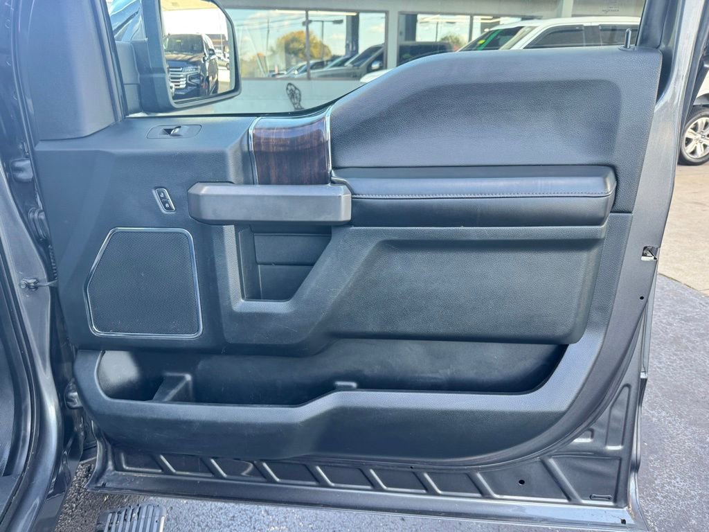 Used 2015 Ford F150 Platinum image 12