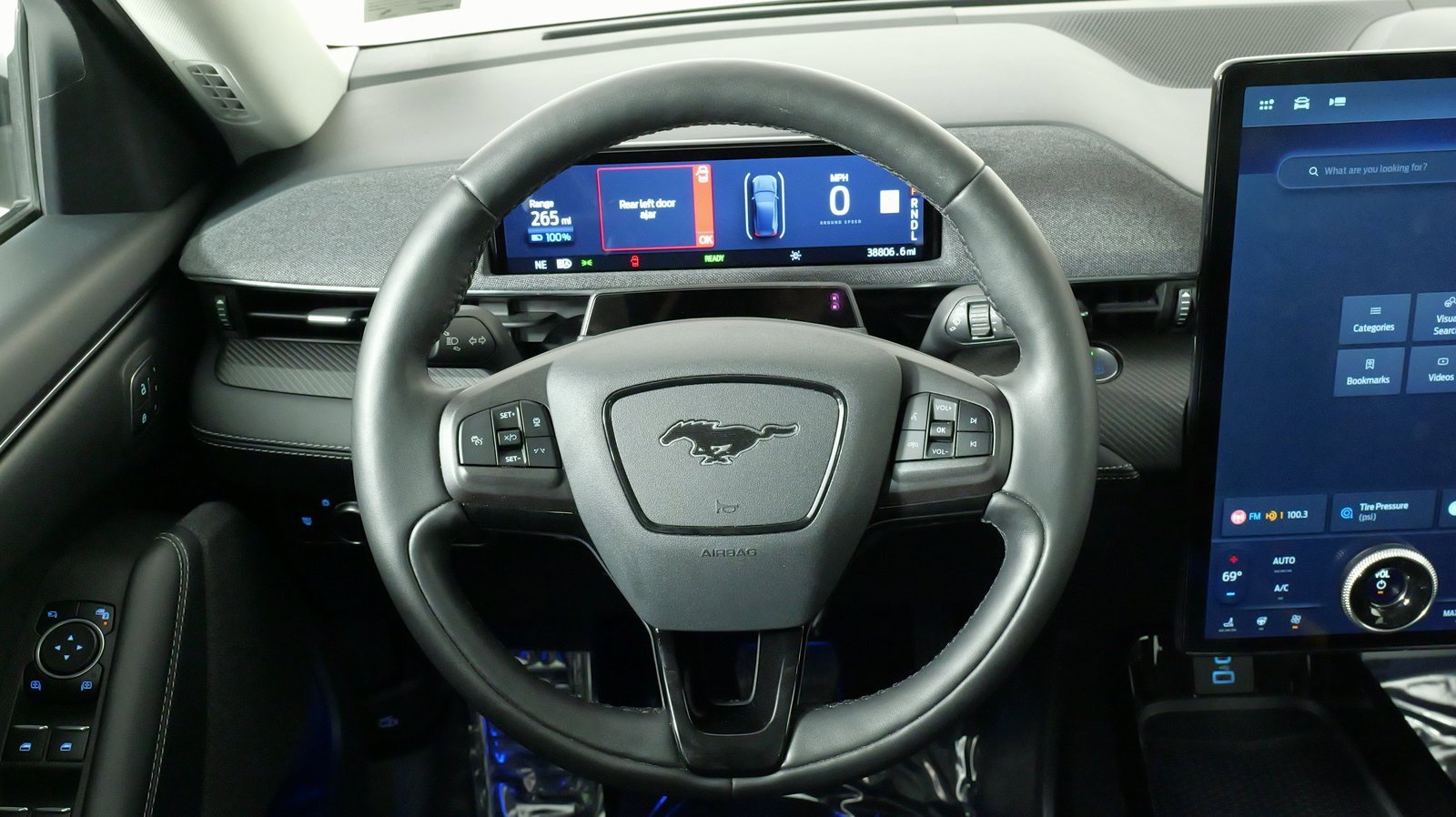 Used 2022 Ford Mustang Mach-E Premium image 38