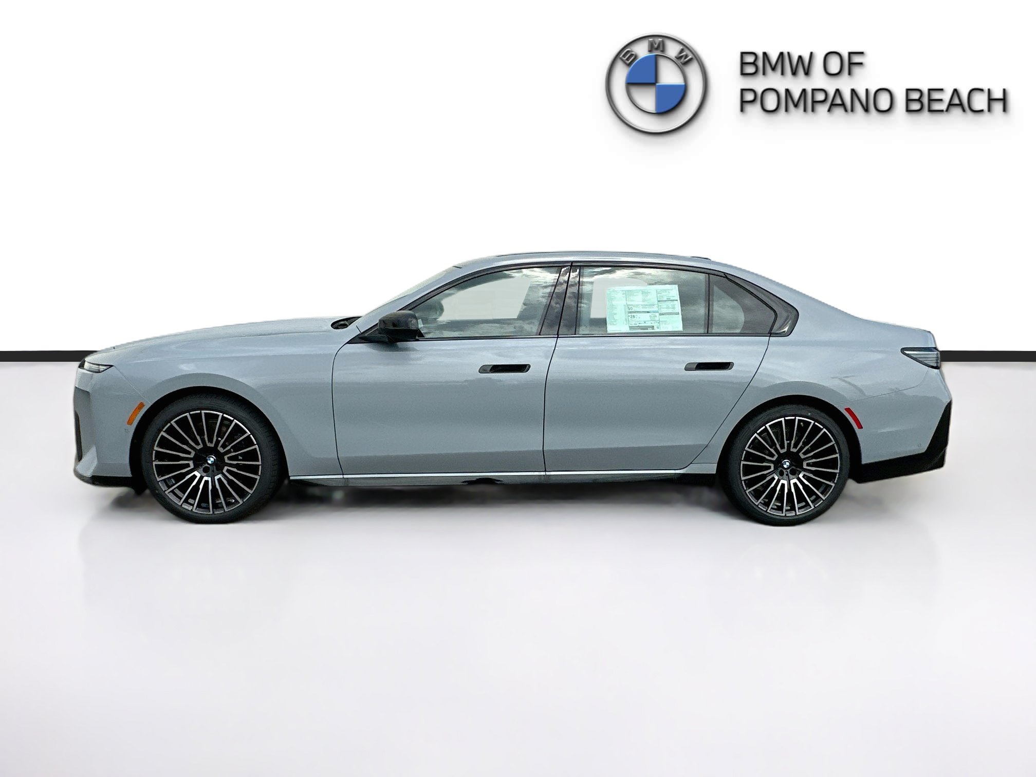 New 2027 BMW 740i w/ M Sport Professional Package RWD image 4