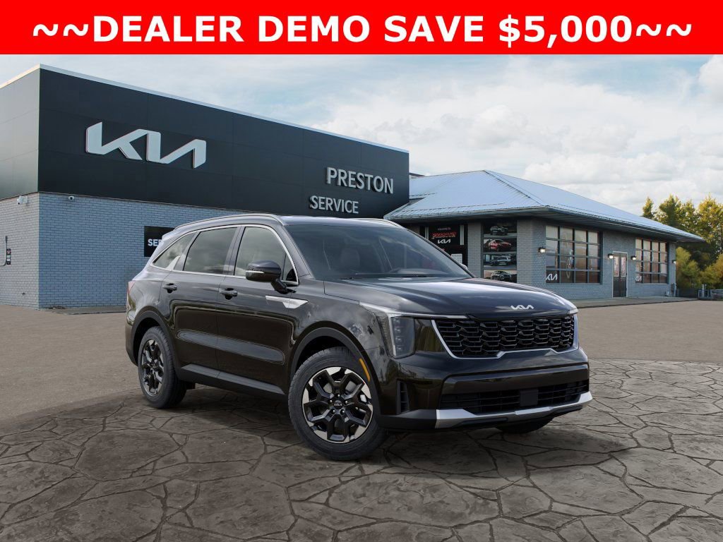 New 2025 Kia Sorento S image 1