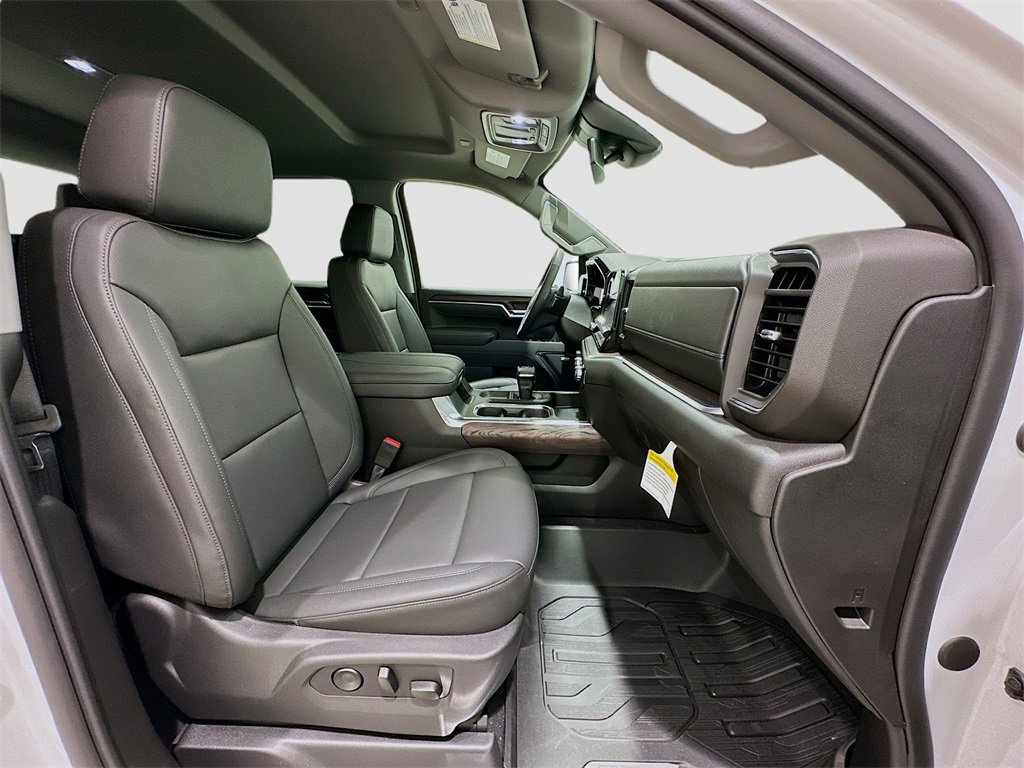 New 2026 GMC Sierra 1500 SLT image 29