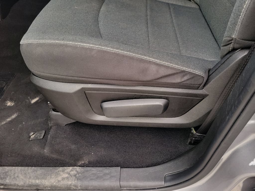 Used 2024 RAM 1500 Warlock RWD image 14