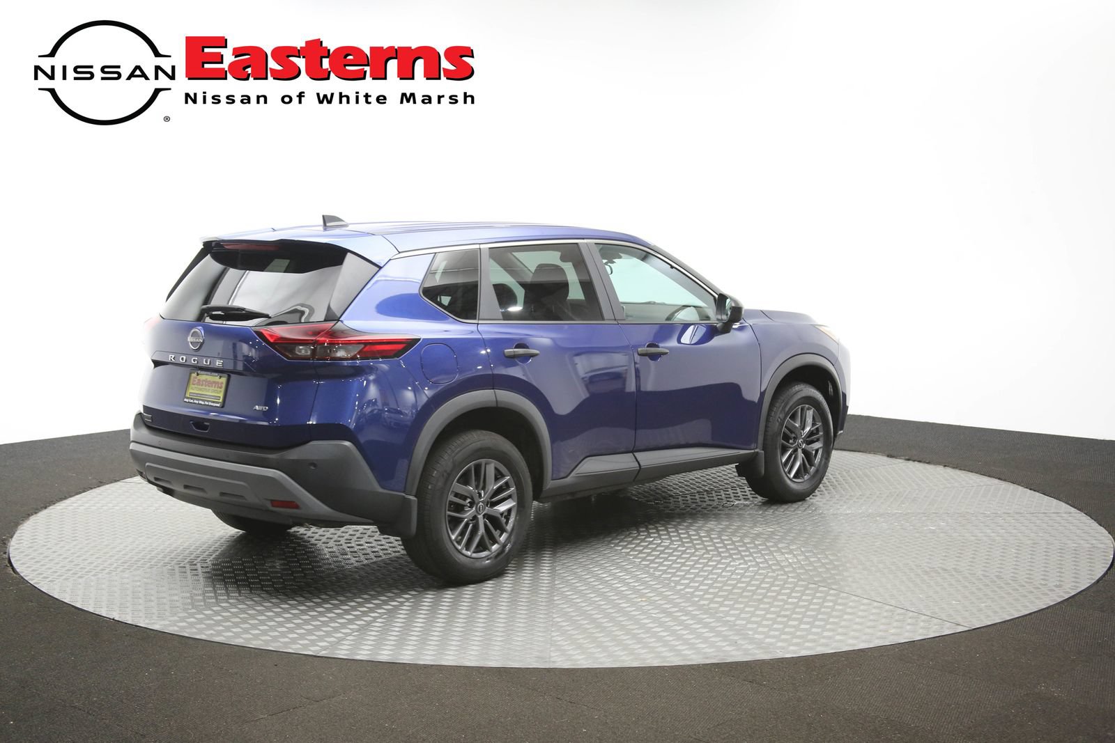 Used 2023 Nissan Rogue S AWD/4WD image 41