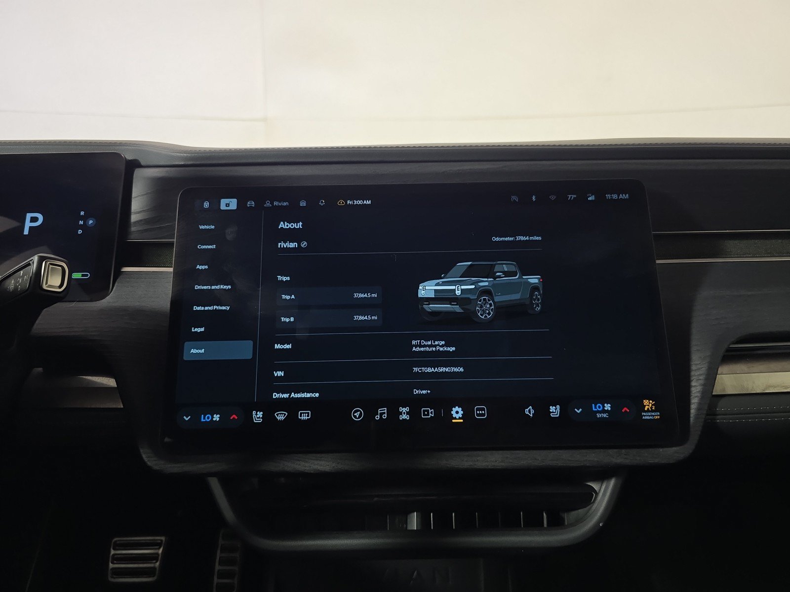 Used 2024 Rivian R1T Adventure AWD/4WD image 27