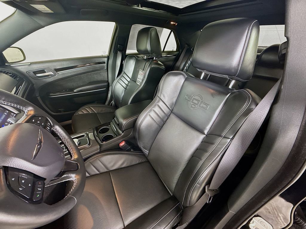 Used 2023 Chrysler 300 C image 20