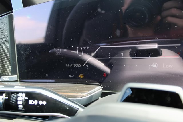 New 2025 Cadillac Escalade Premium Luxury w/ LPO, Floor Liner Package image 31